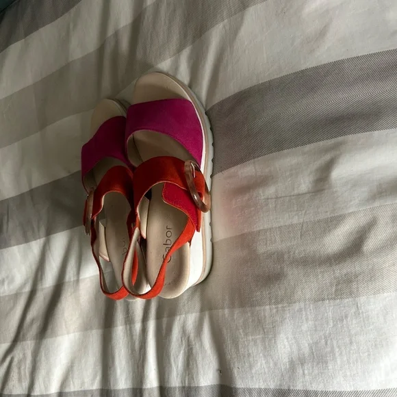 Gabor Sandals. - Picture 2 of 4